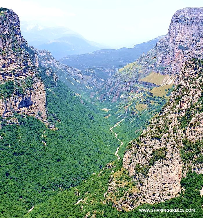 Itinéraire de randonnée en Grèce de 12 jours : circuit Épire et Météores, gorges de Vikos